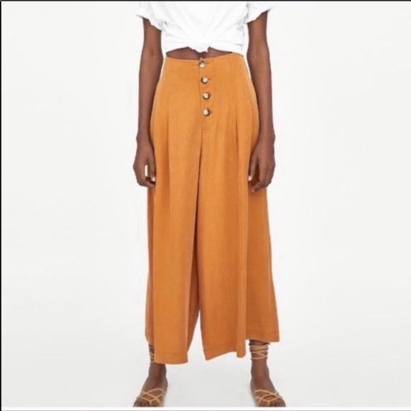 Zara Pants - Zara Flowy High-Waisted Pants in Orange